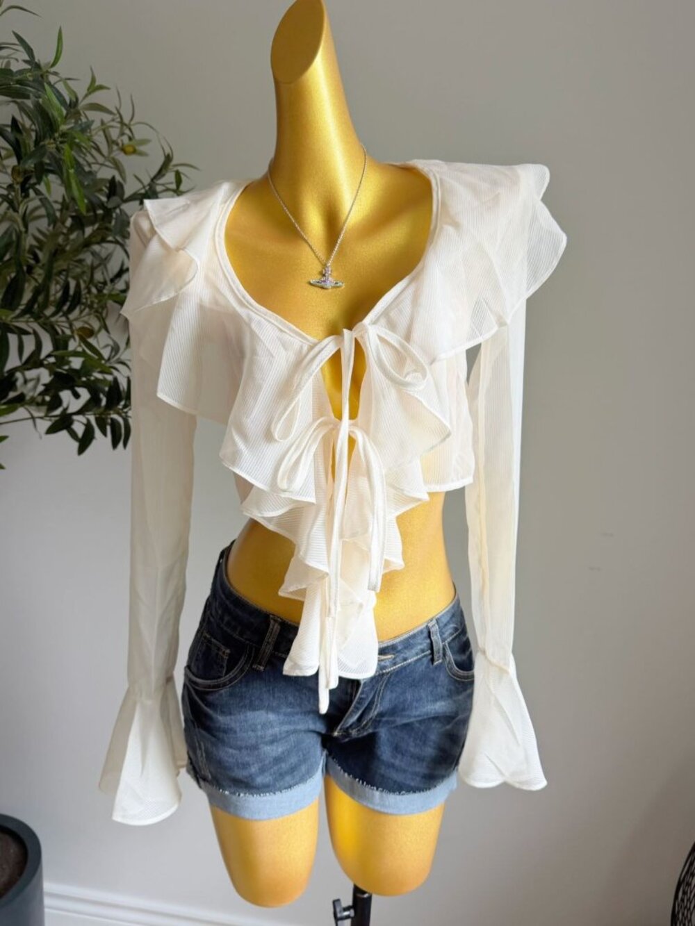 Ivory Ruffle Tie Front Bell Sleeve Cropped Cardigan XS
